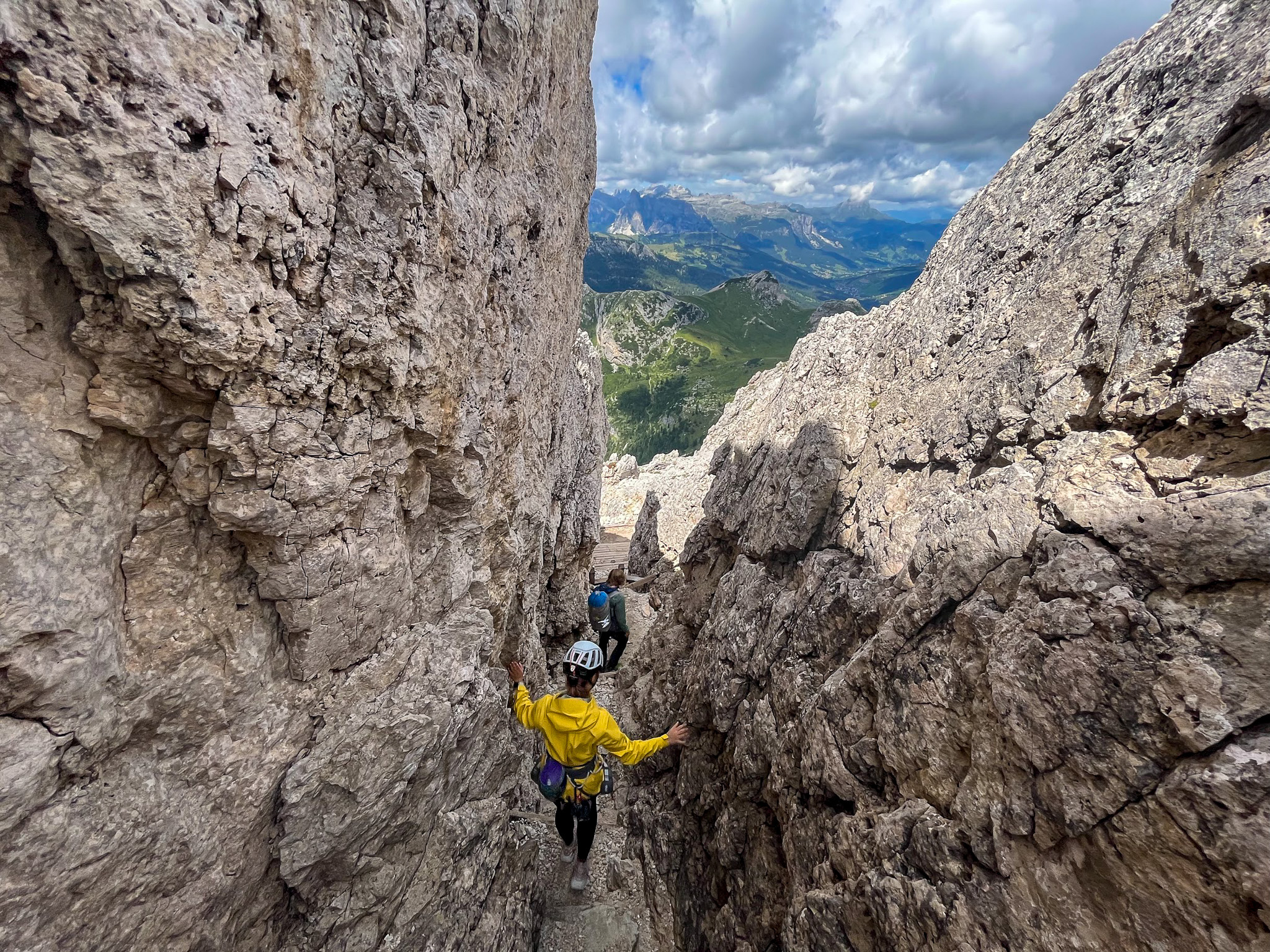 Tunele na ześciu z Sass de Stria